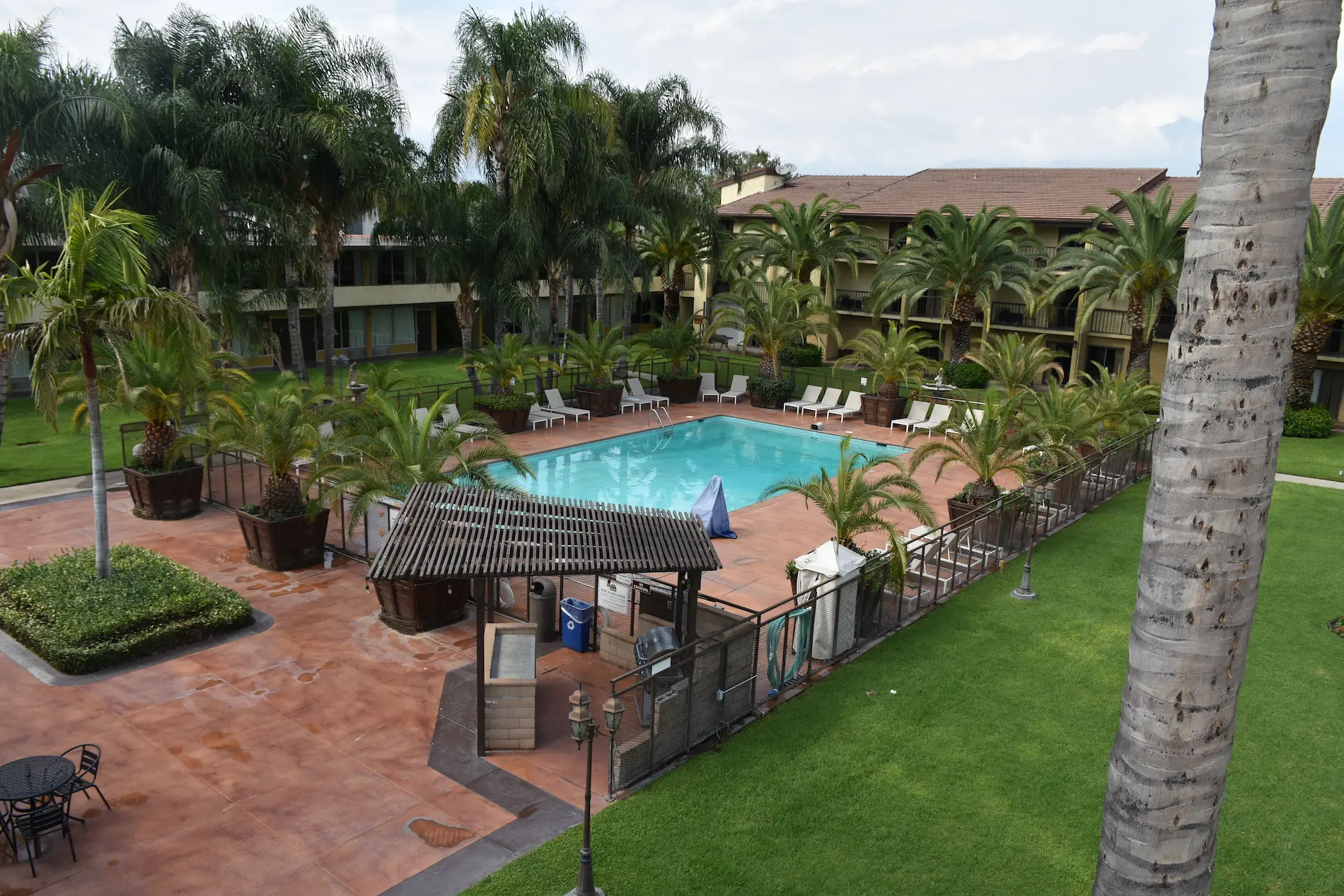 Photo of the hotel's courtyard